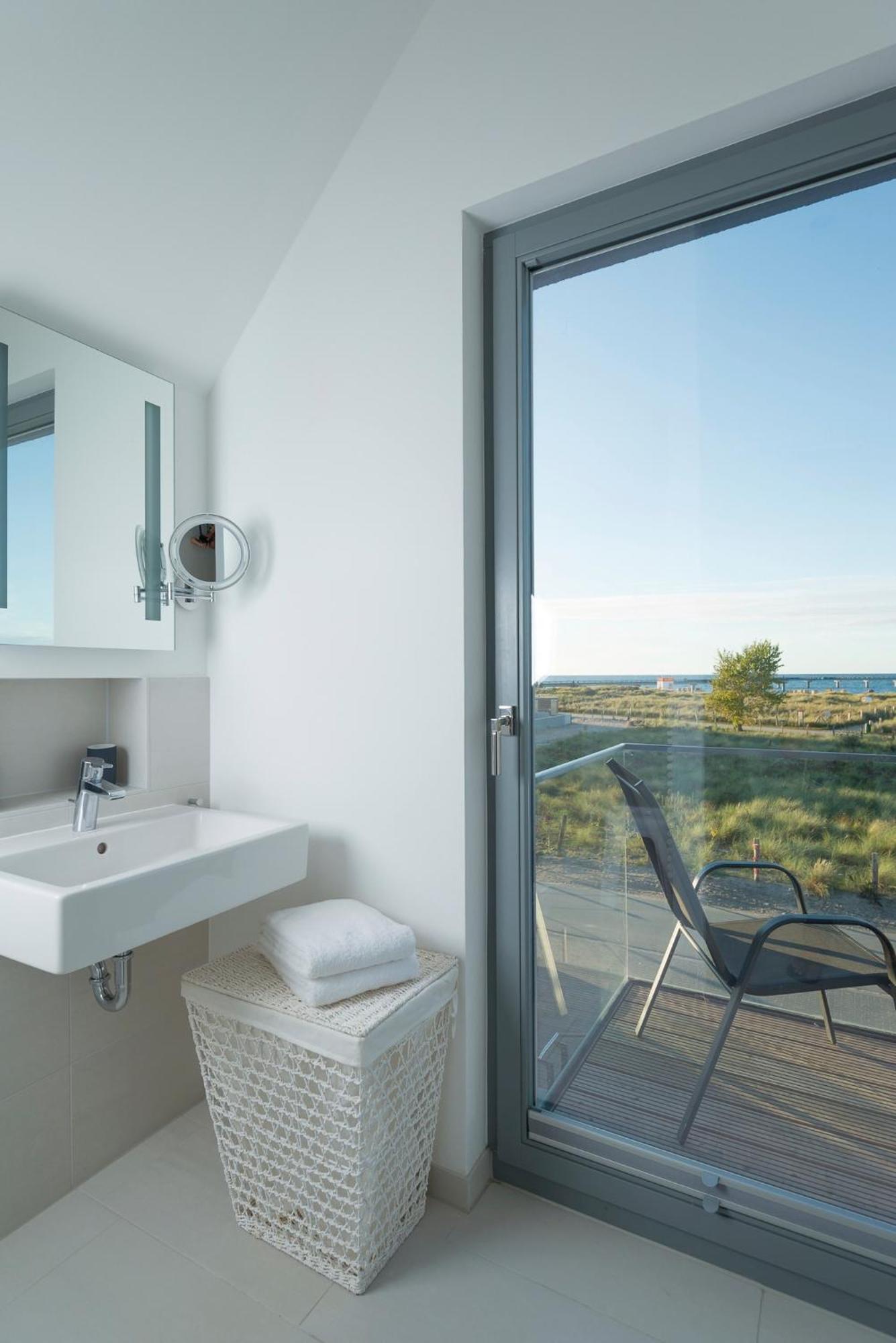 Ostsee - Reetdachhaus Nr 36 "Warder" Im Strand Resort Heiligenhafen Εξωτερικό φωτογραφία