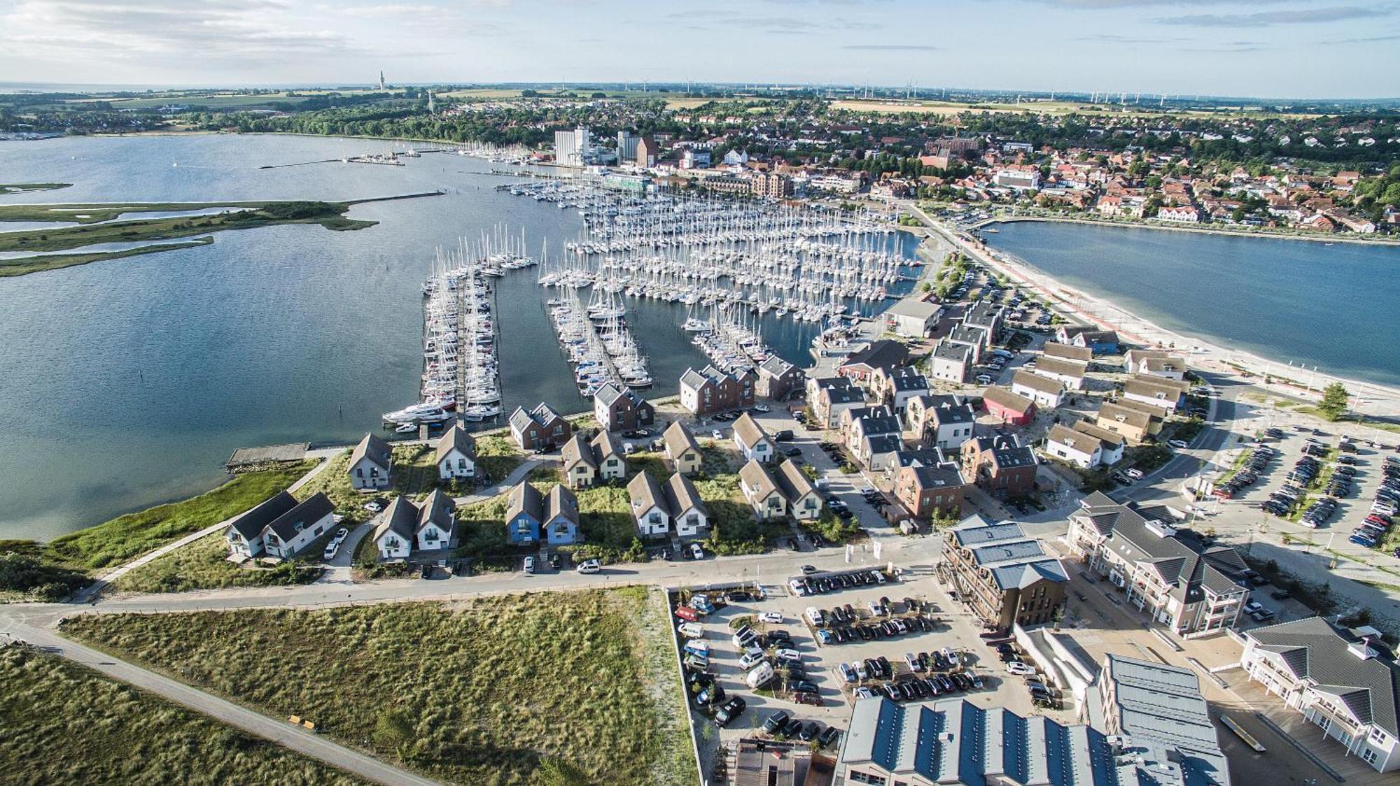 Ostsee - Reetdachhaus Nr 36 "Warder" Im Strand Resort Heiligenhafen Εξωτερικό φωτογραφία